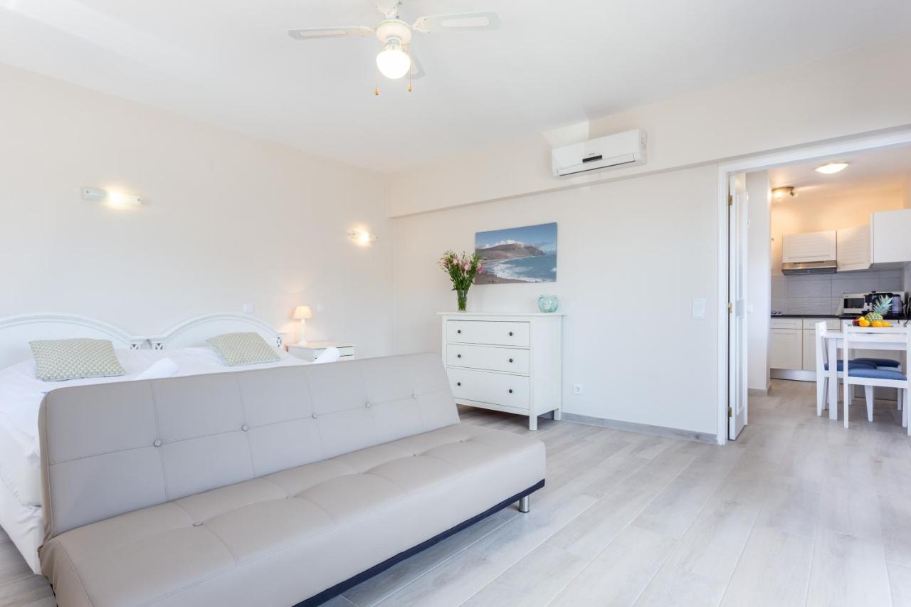 Mariners - Bright And Stylish Apartment - Walk To The Beach Praia Da Luz Exterior photo